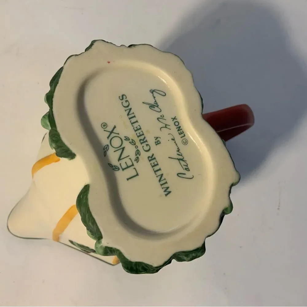 Lenox WINTER GREETINGS EVERY DAY Sculpted Creamer 8 Ounce GREAT CONDITION